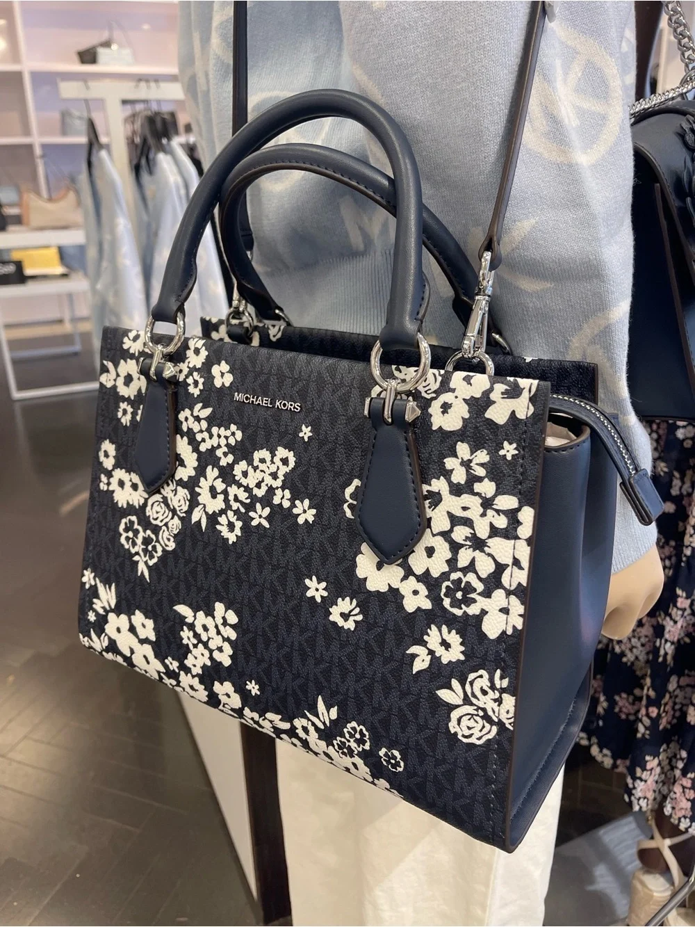 MICHAEL KORS Marilyn Md PrintedSignature Logo Satchel Crossbody  Admiral  NWT